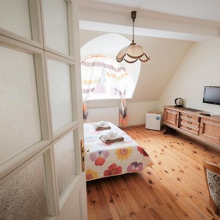 Hotel Jelita Nida Bagian luar foto