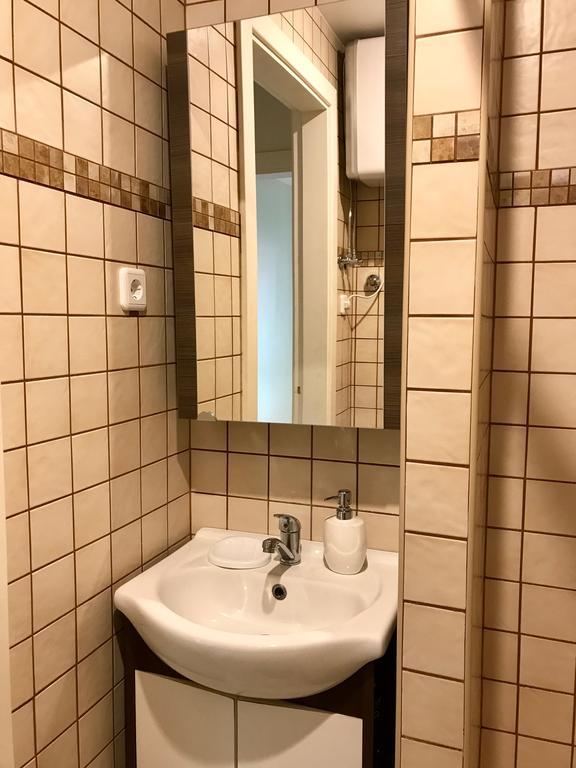 Hotel Jelita Nida Bagian luar foto